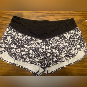 Lululemon low rose speed up shorts 4”